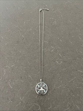 PartyLite SilverTone Filigree Pendant Necklace - small knot on chain.